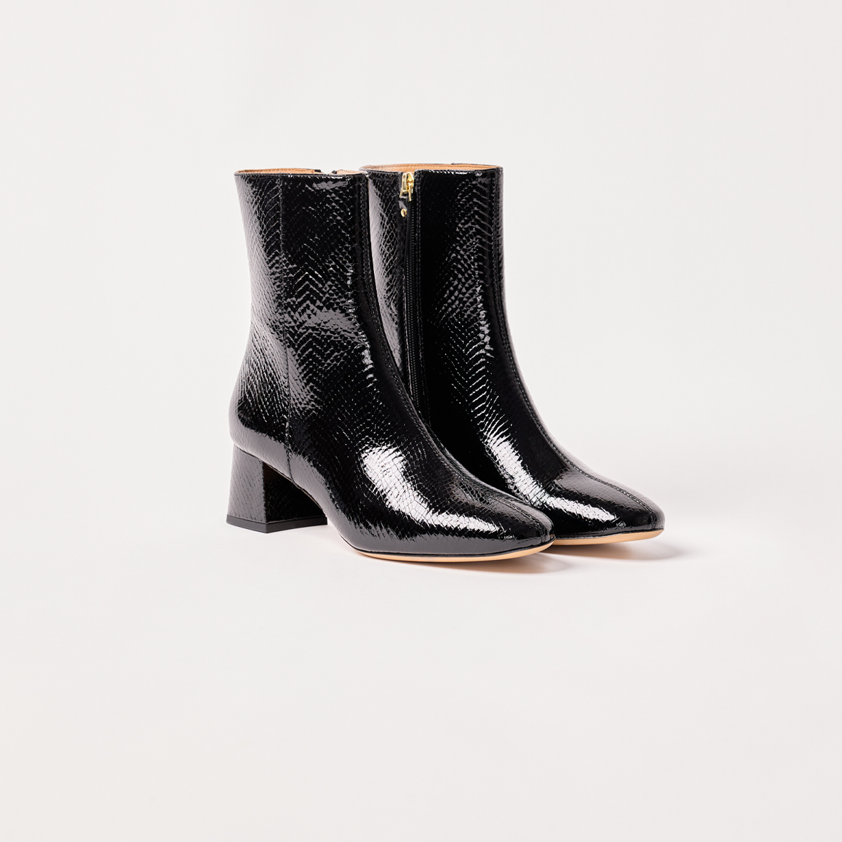 women's black leather ankle boots with low heels