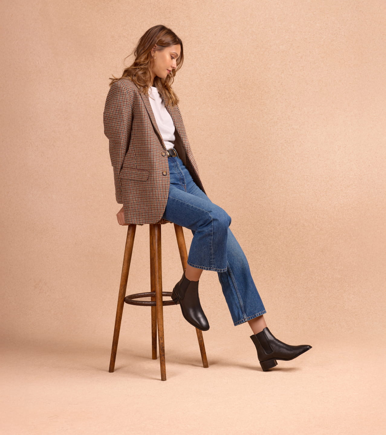 Stiefeletten mit kleinen Absätzen aus schwarzem Leder für Damen