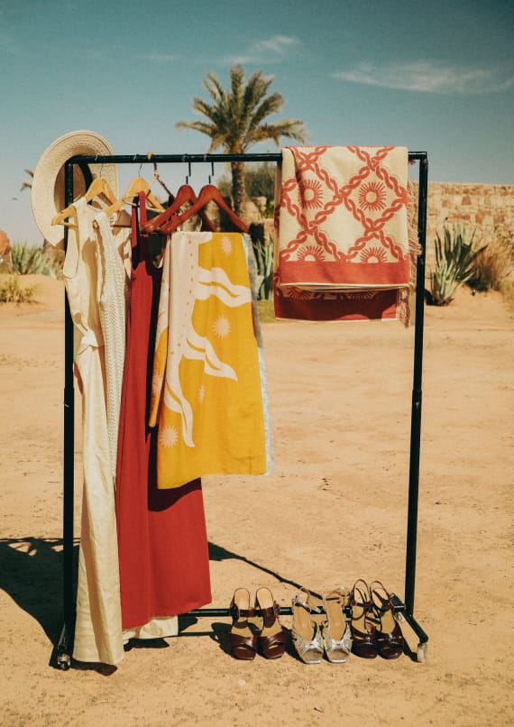 Portant de vêtements d'été