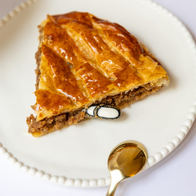 fèves chaussures dans galette des rois