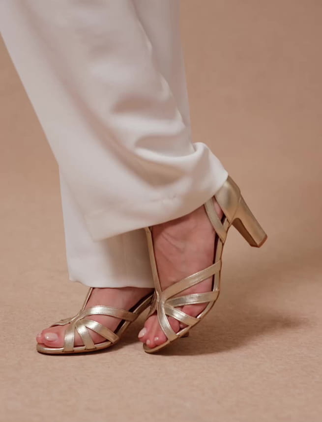 Sandales à Talons Intermédiaires pour Femme en Cuir Lisse Doré