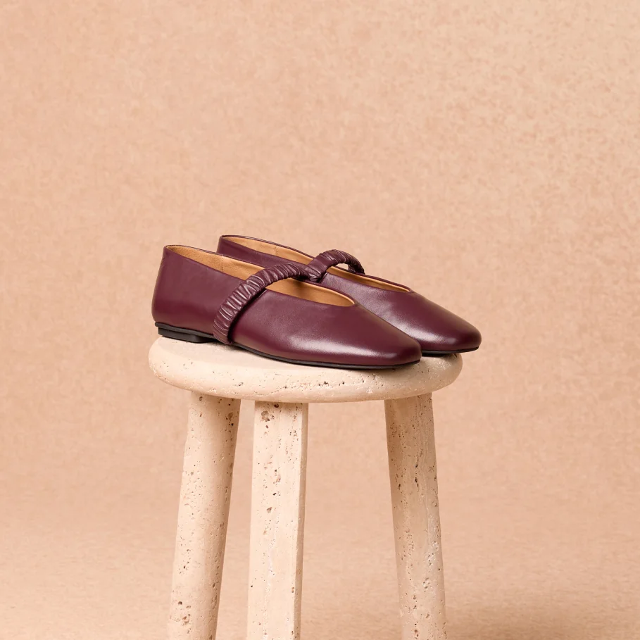 women's ballerina flats with gathered straps