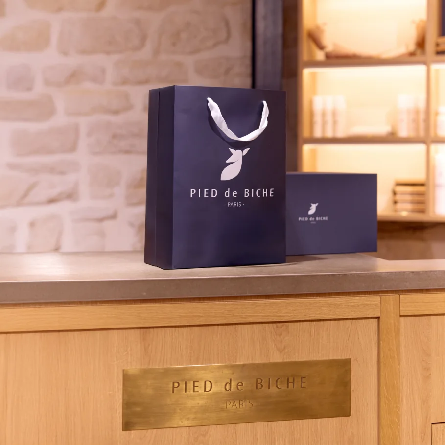 shop advice for trying on men's shoes