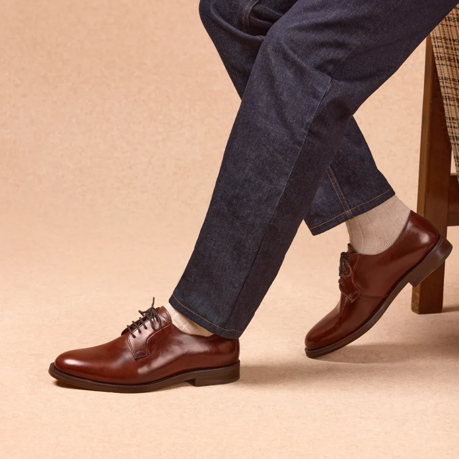 Burgundy leather derby shoes for men