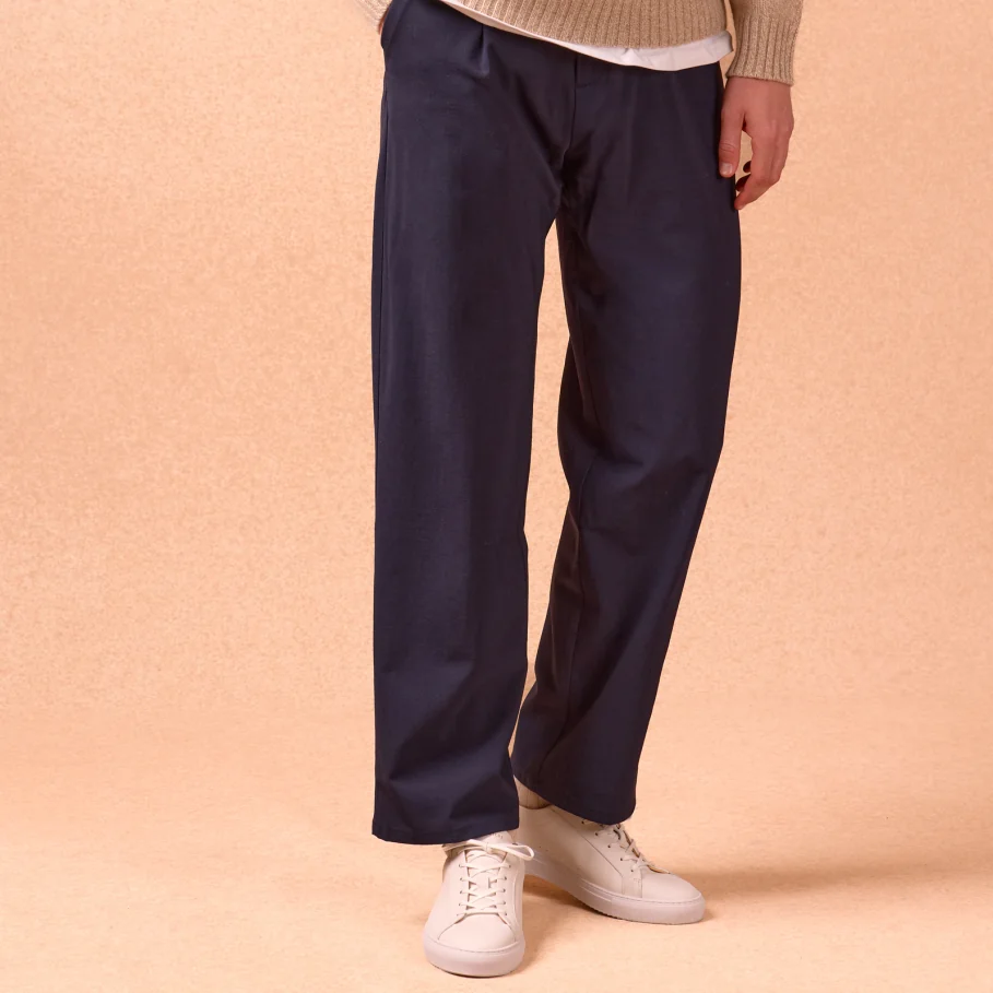 white sneakers leather for men