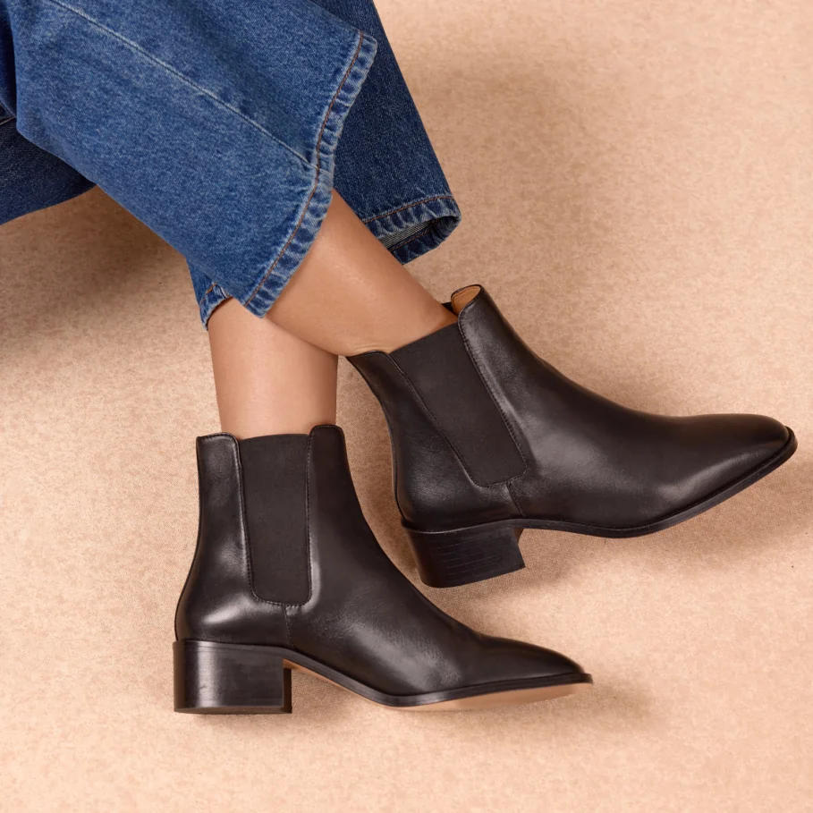 black leather low-heeled chelsea boots for women