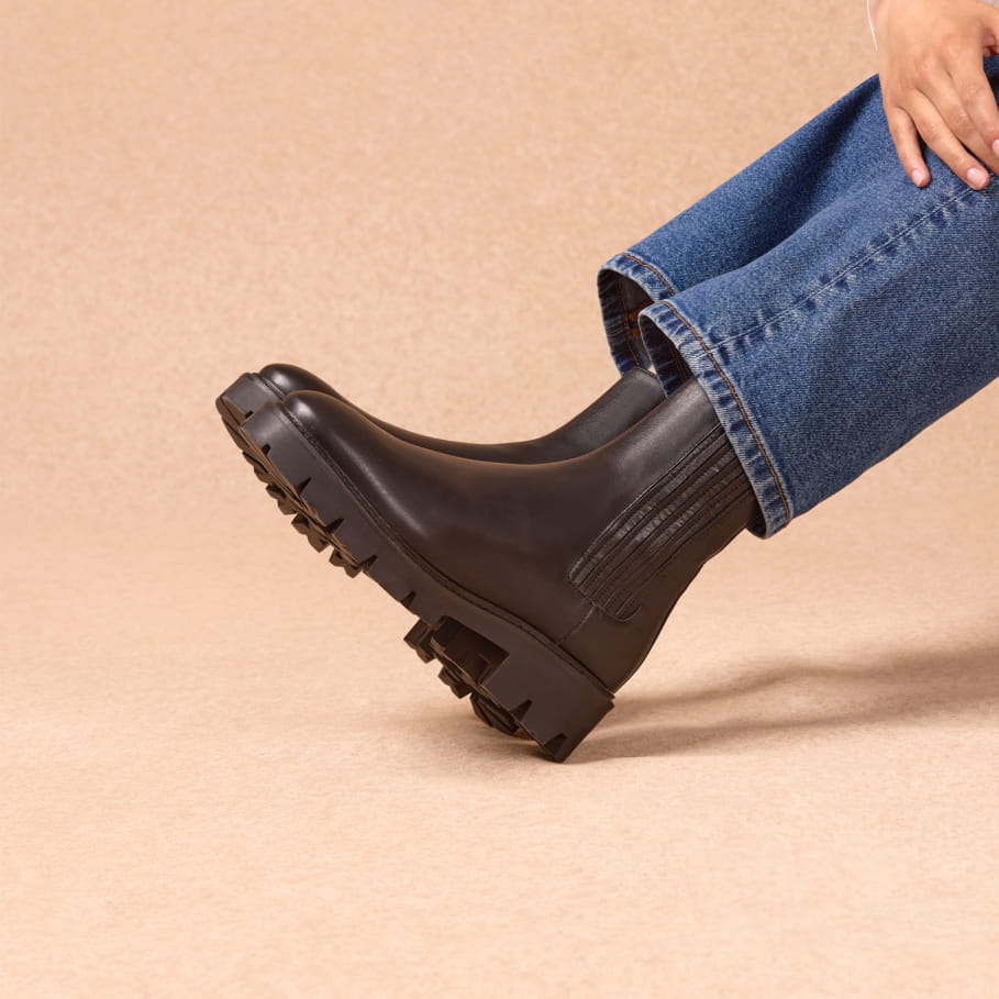leather chelsea boots for women
