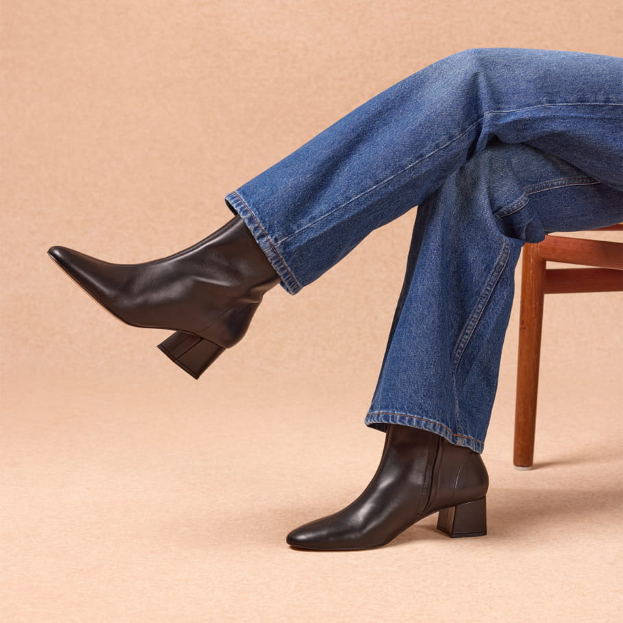 bottines à talons en cuir noir pour femme