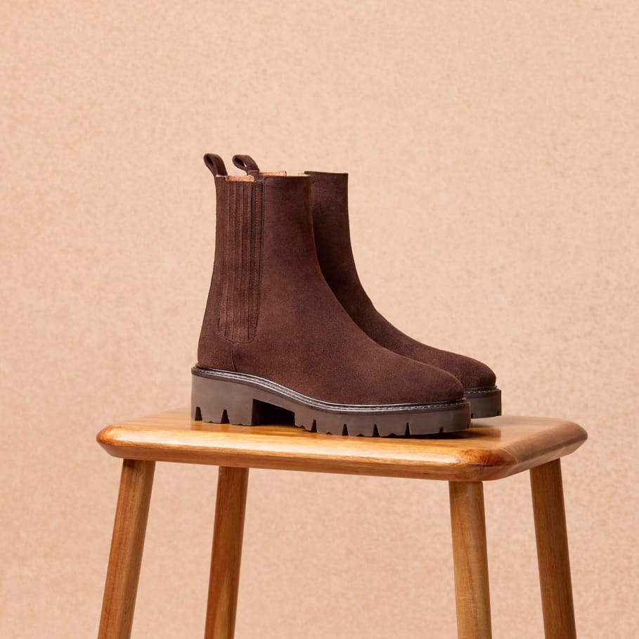 flat brown leather chelsea boots with lug sole for women