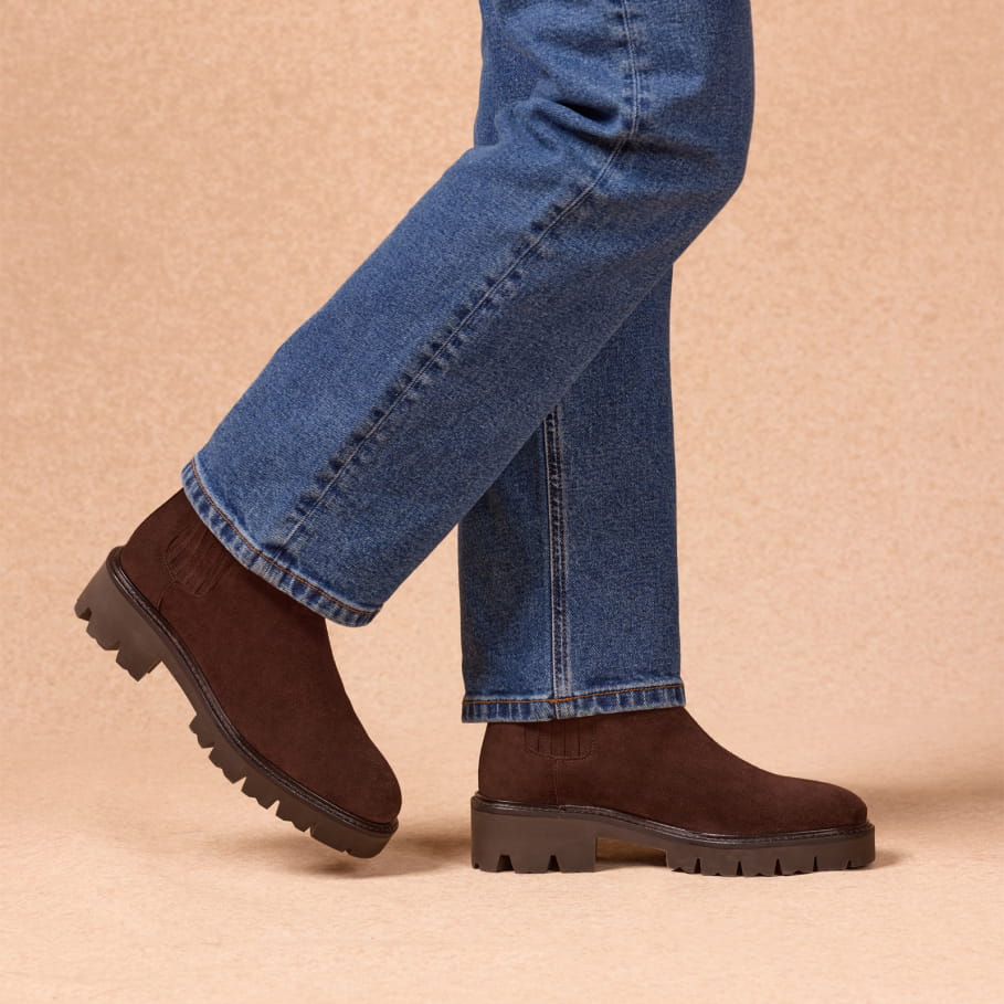 flat brown leather chelsea boots with lug sole for women