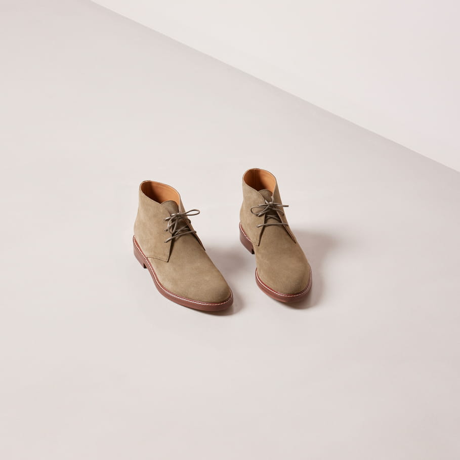 green leather chukka boots for men