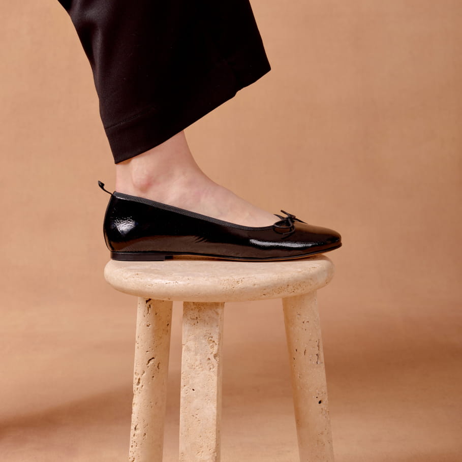 schwarze Damenballerinas aus Lackleder