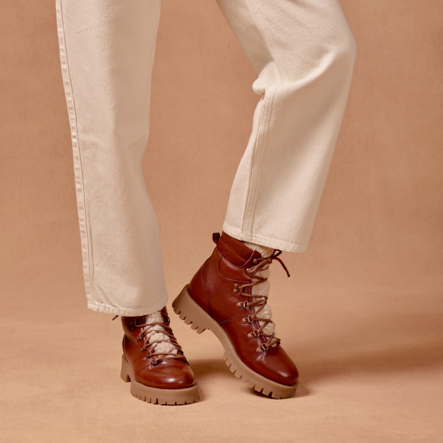 Women's cognac grained leather lined boots