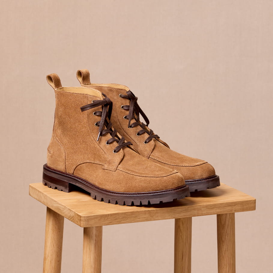 combat boots en cuir velours camel pour homme
