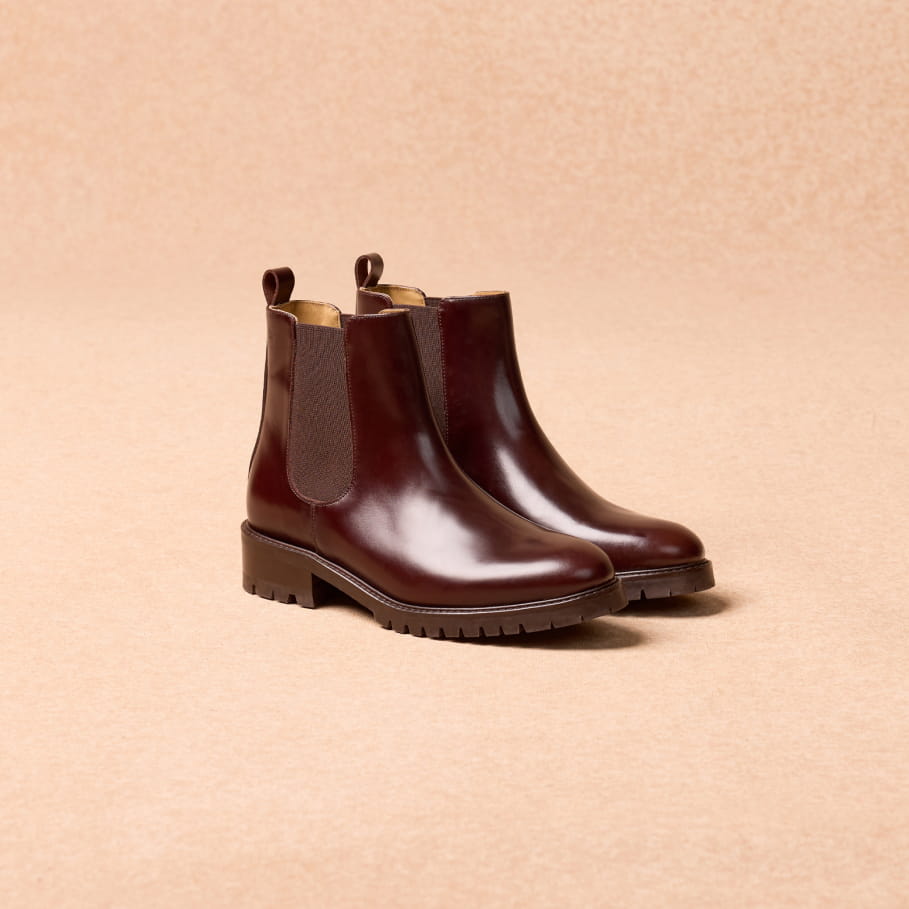 Chelsea Boots mit Profilsohle aus braunem Glattleder für Damen