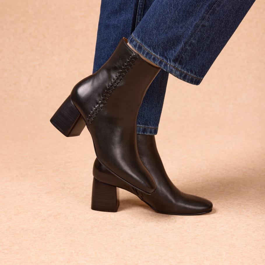 bottine à talon en cuir noir pour femme