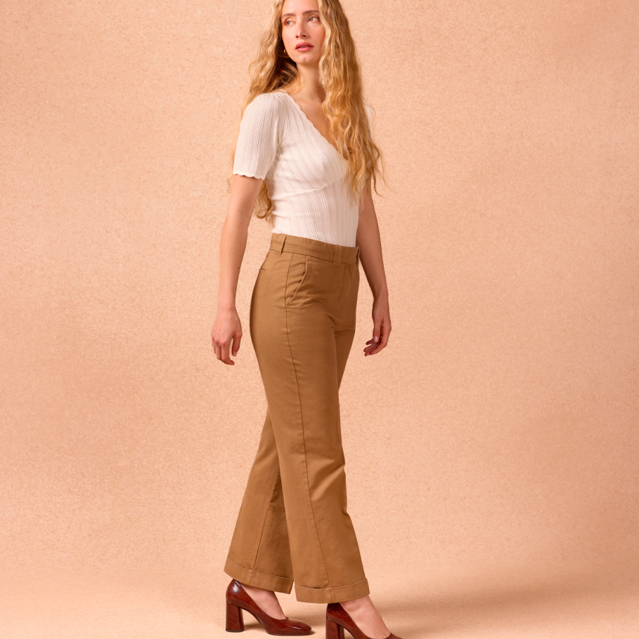 heeled pumps in reptile leather for women