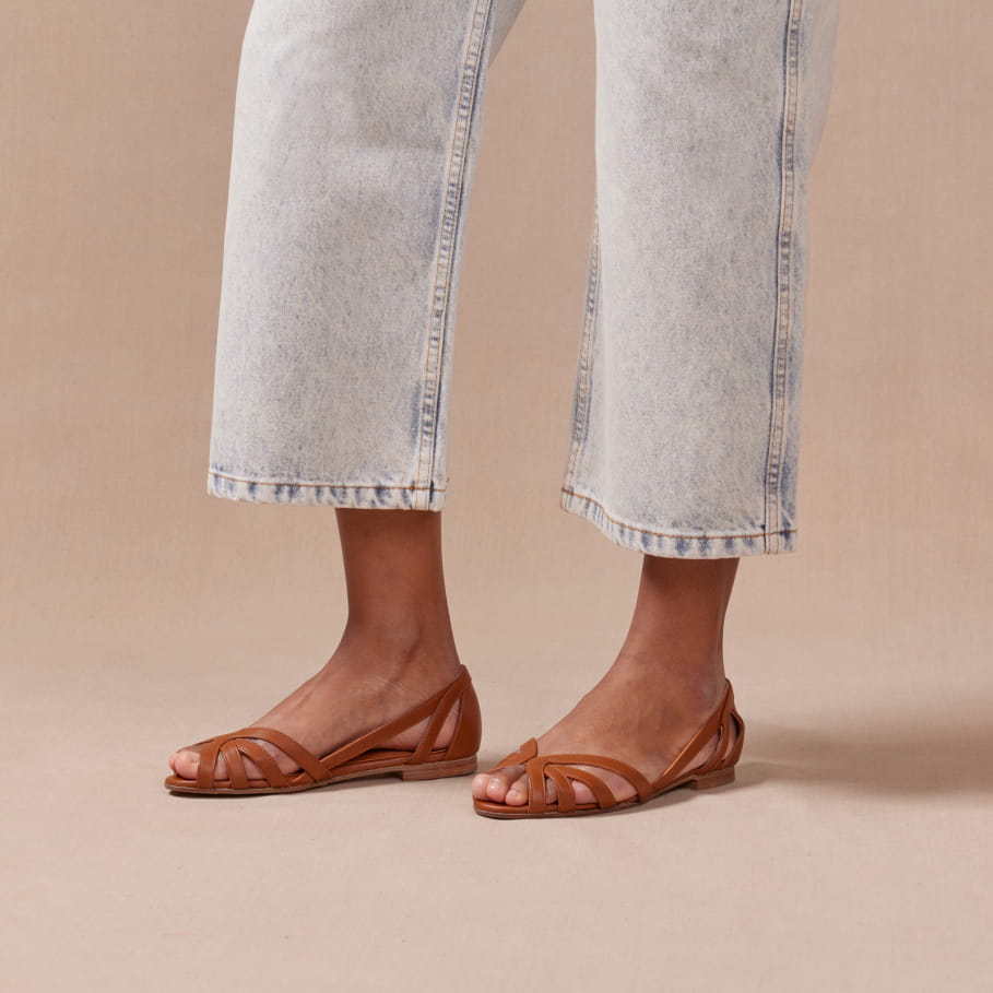 flache Ledersandalen für Frauen