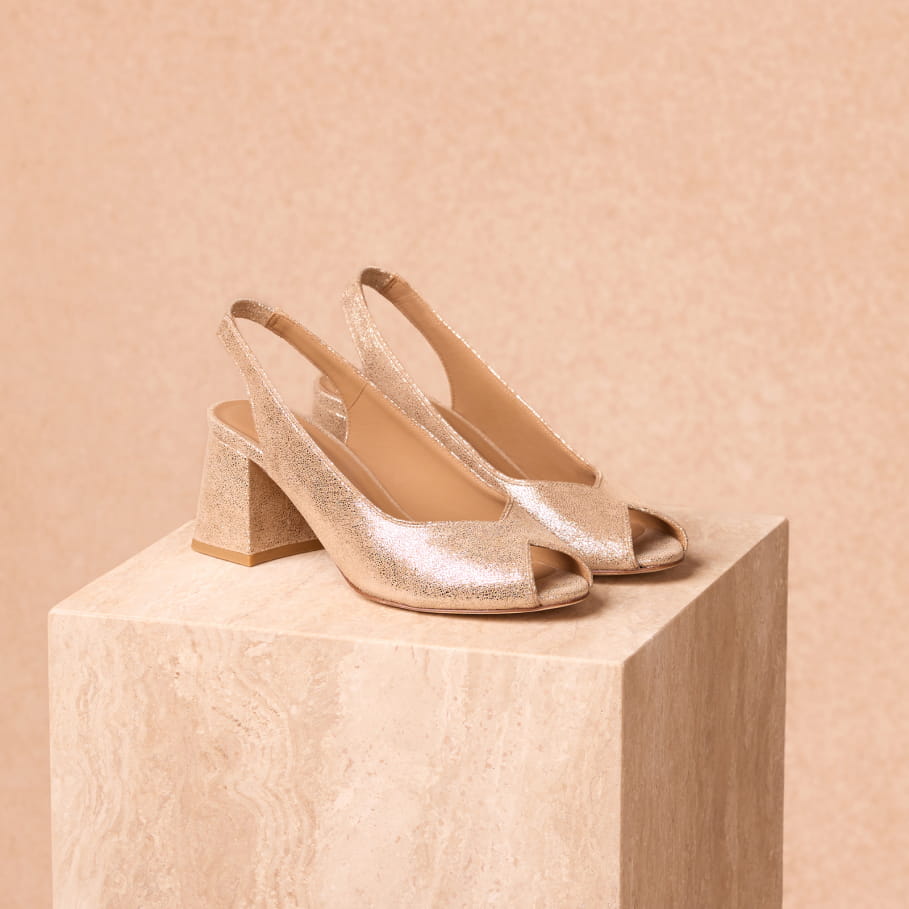 sandales à talons dorées en cuir pour femme