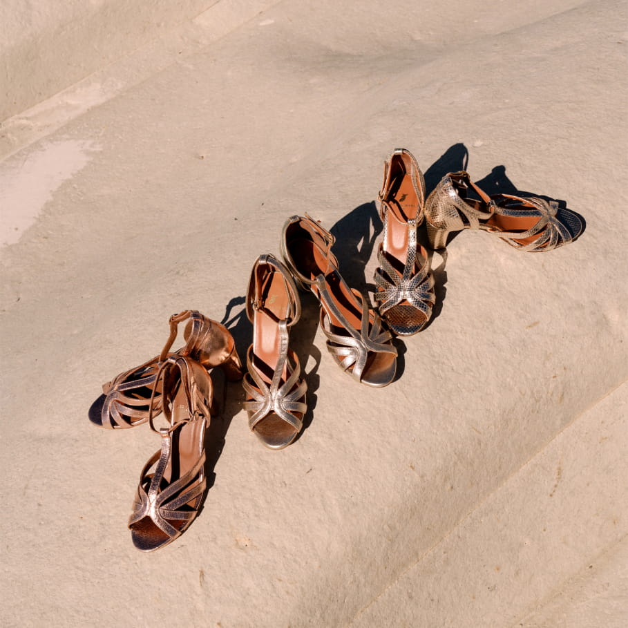 sandales à talons doré en cuir pour femme
