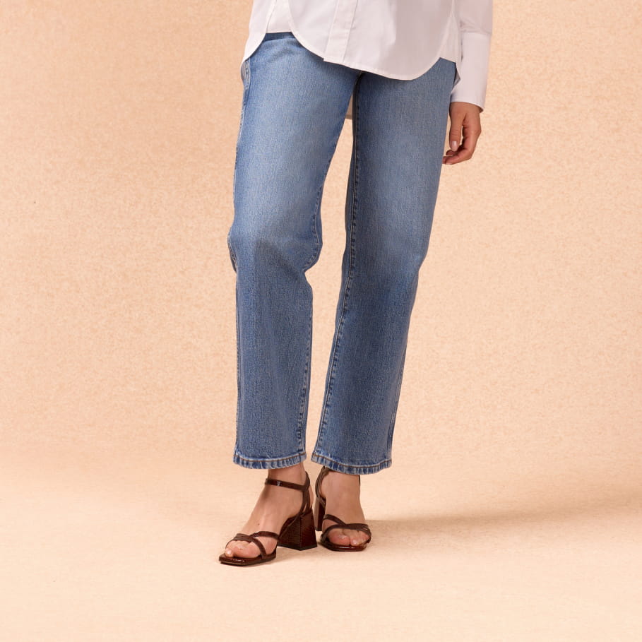 Sandalen mit Absatz aus mahagonifarbenem Leder für Damen