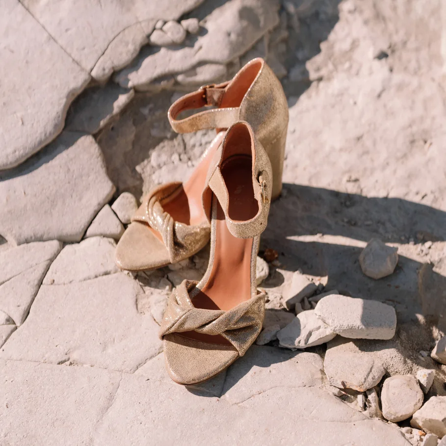 women's flat gold leather sandals