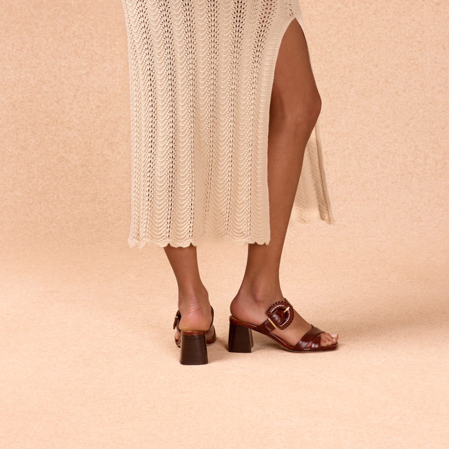 Burgunderfarbene Leder-Mules mit Absatz für Damen