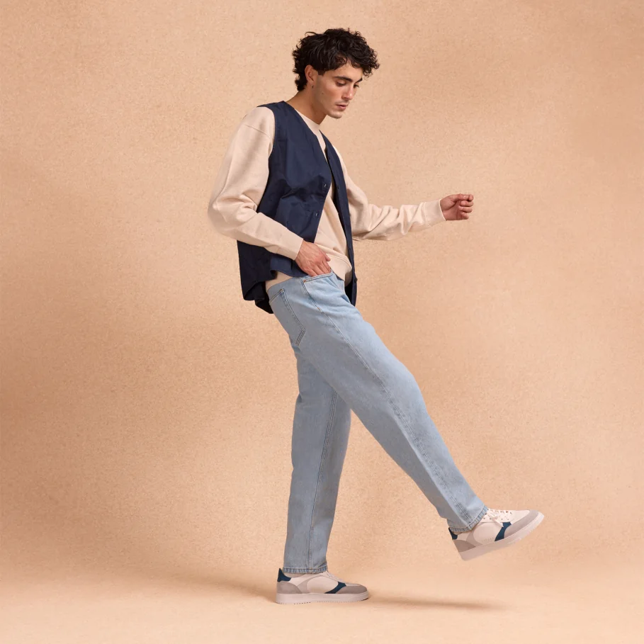 sneakers cuir blanches et bleu pétrole pour homme