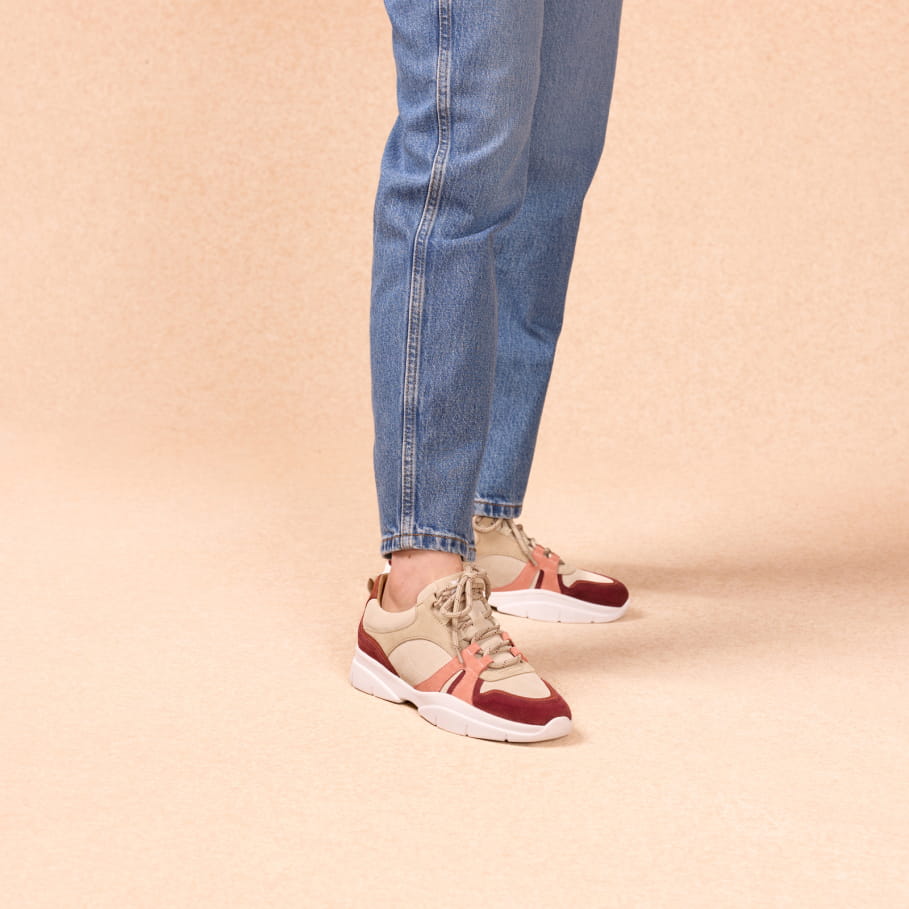 Burgundy leather sneakers for women