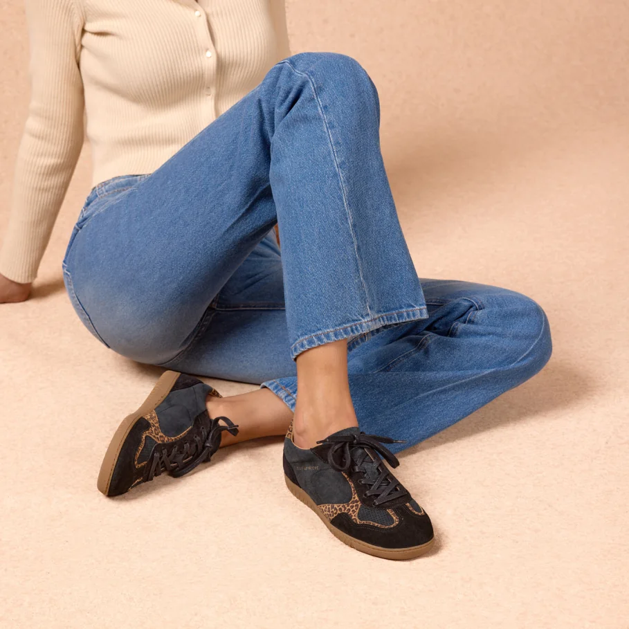 sneakers noires léopard en cuir pour femme