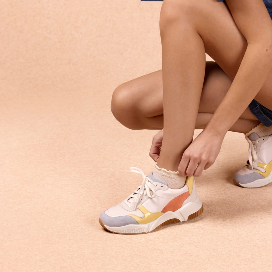 Pastel-colored leather sneakers for women