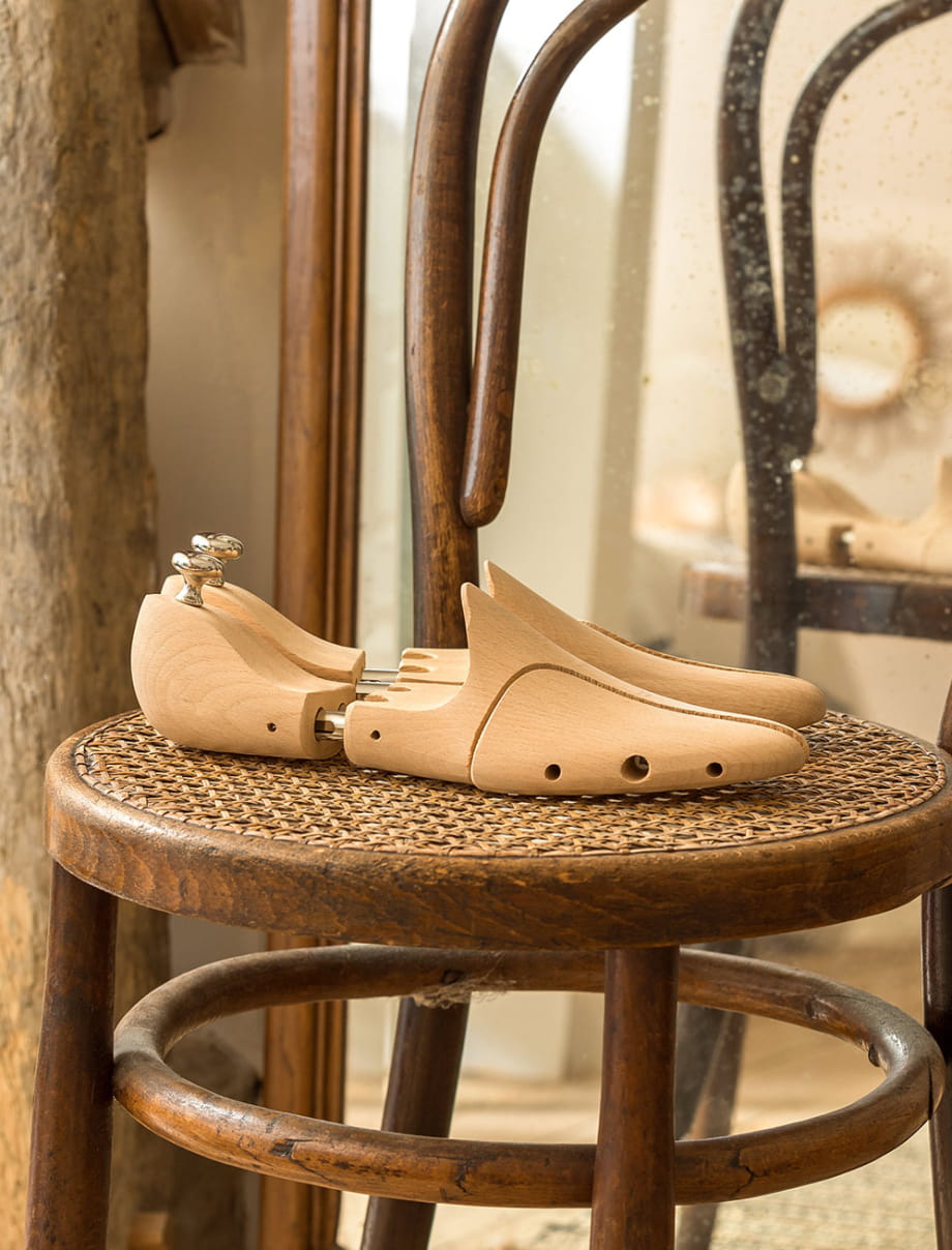 Embauchoirs pour Homme en Bois Naturel, Pointures du 39 au 42